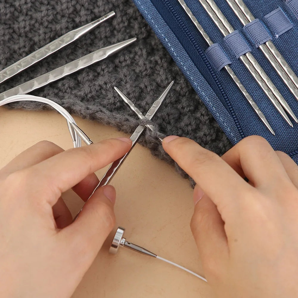 Interchangeable Knitting Needle Set With Storage Pouch