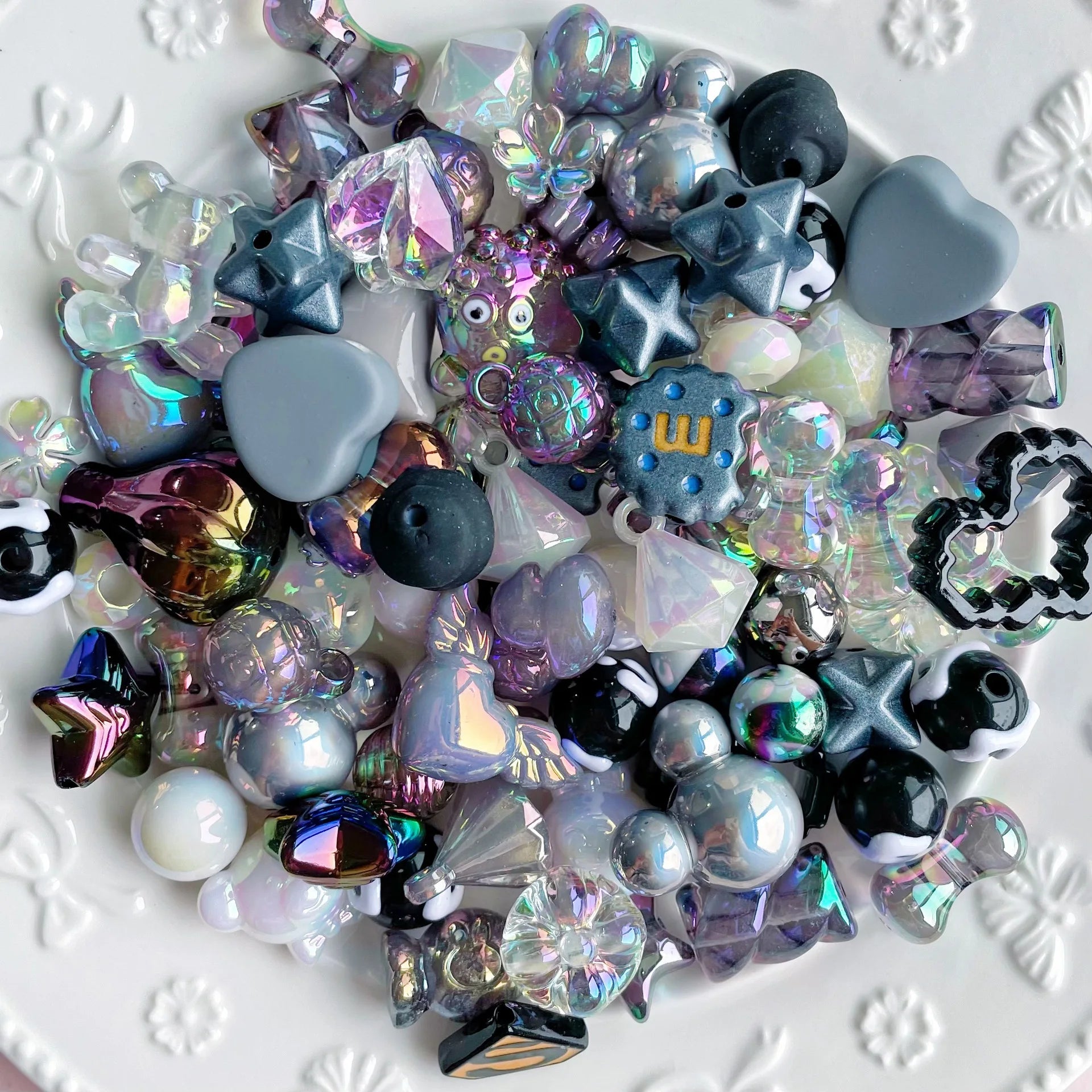 20g Y2K Randomly Mixed Bowknot Flower Heart Acrylic Cute Beads for DIY Necklace Keychain Bracelet Jewelry Craft Making Accessory